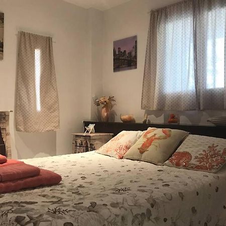 Apartamento en la playa de Calafell. Barcelona Exterior foto
